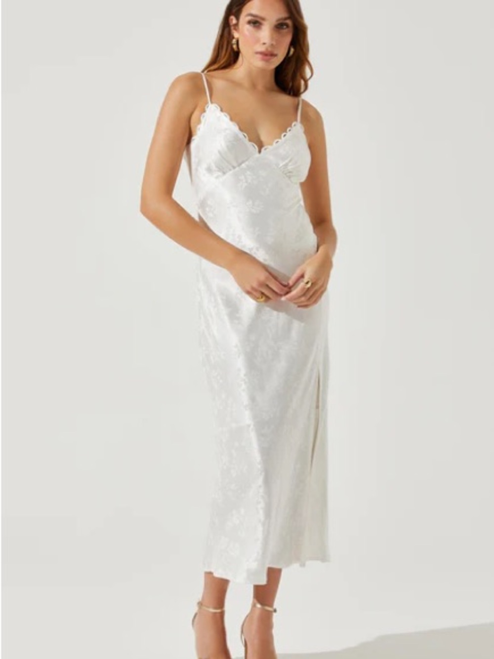 ASTR THE LABEL Florentina Floral Midi Dress
